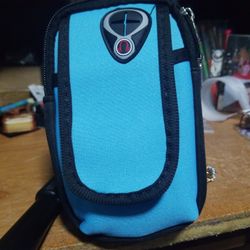 Cell Phone Pocket Holder Goes Around Your Arm Perfect For Joggers Has Pockets For Id And Such New