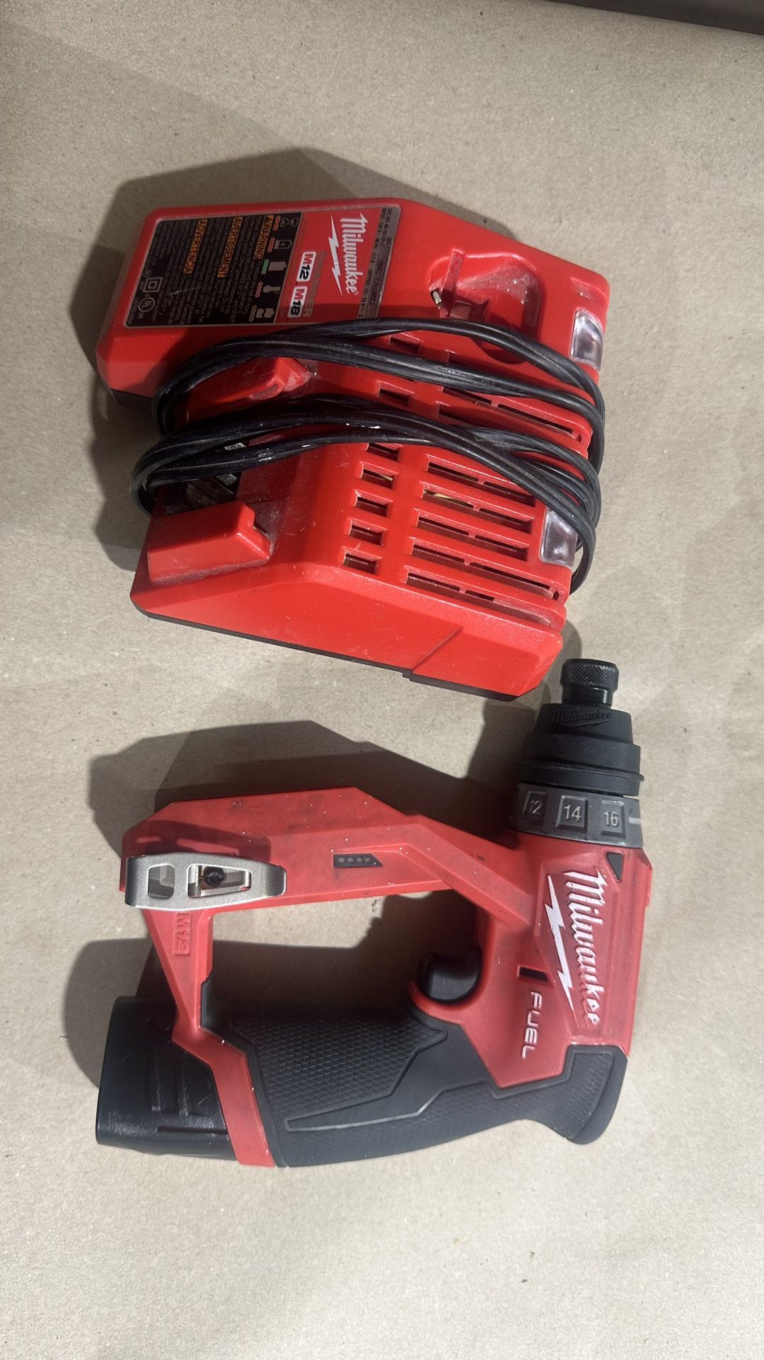 Milwaukee M12 FUEL 12V Lithium-Ion Brushless, Cordless 3/8" Drill Driver with 1.5Ah Battery and Charger