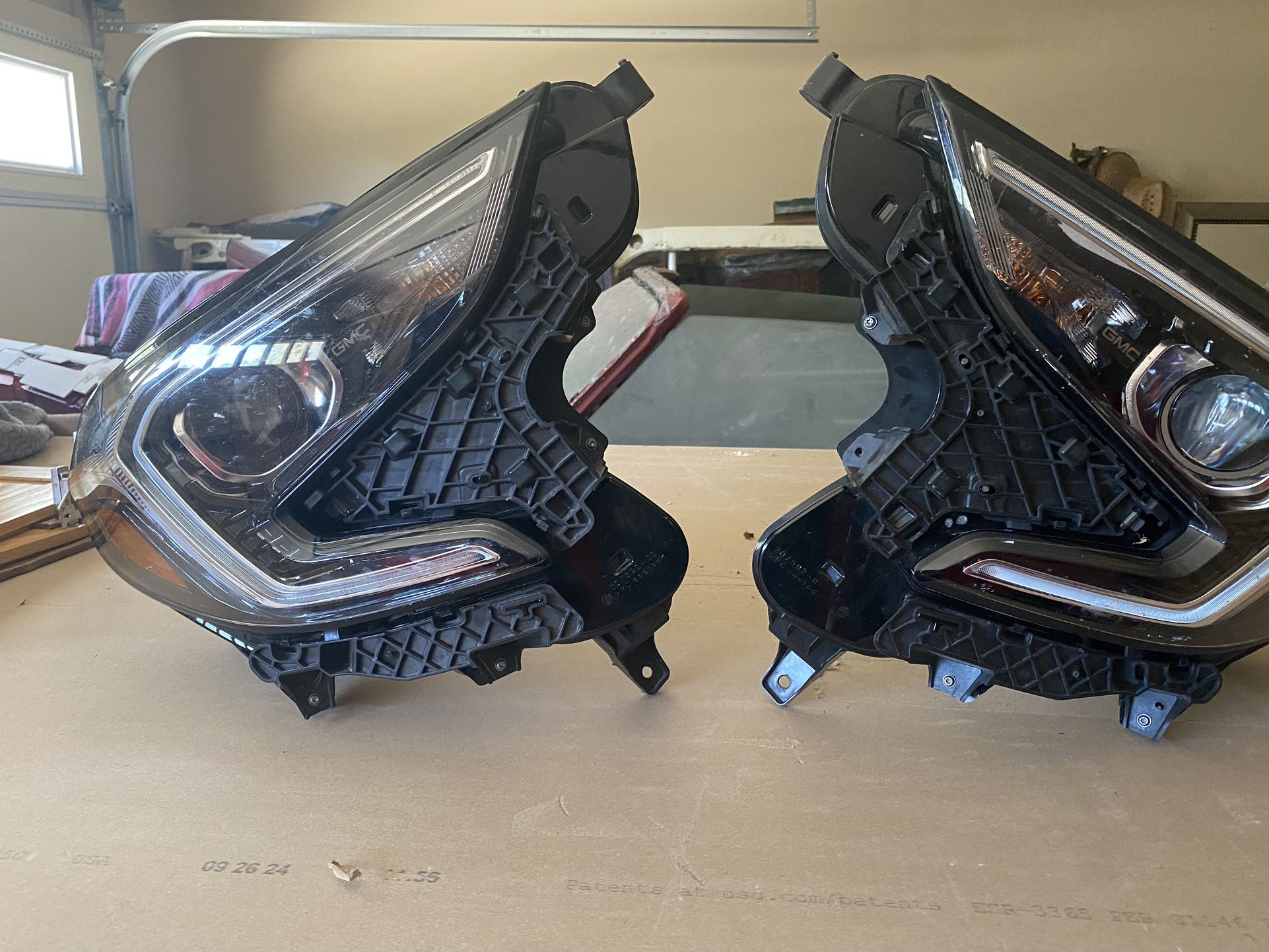2018 GMC Terrain Headlights