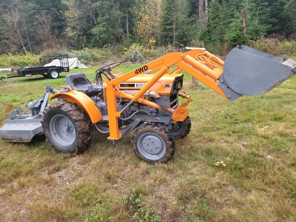 Small  Garden  Tractor, Diesel  3 Cilinders  18hp 