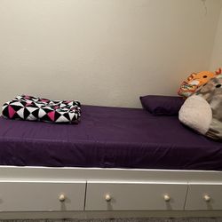 Twin Bed 