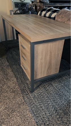 Amazing desk