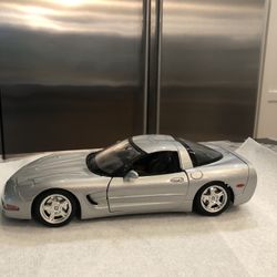 Die cast Collectable Chevy Corvette C5  1997 Metal Made In Italy Excellent Condition 