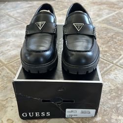 Men Guess Loafers. New never worn 7 1/2