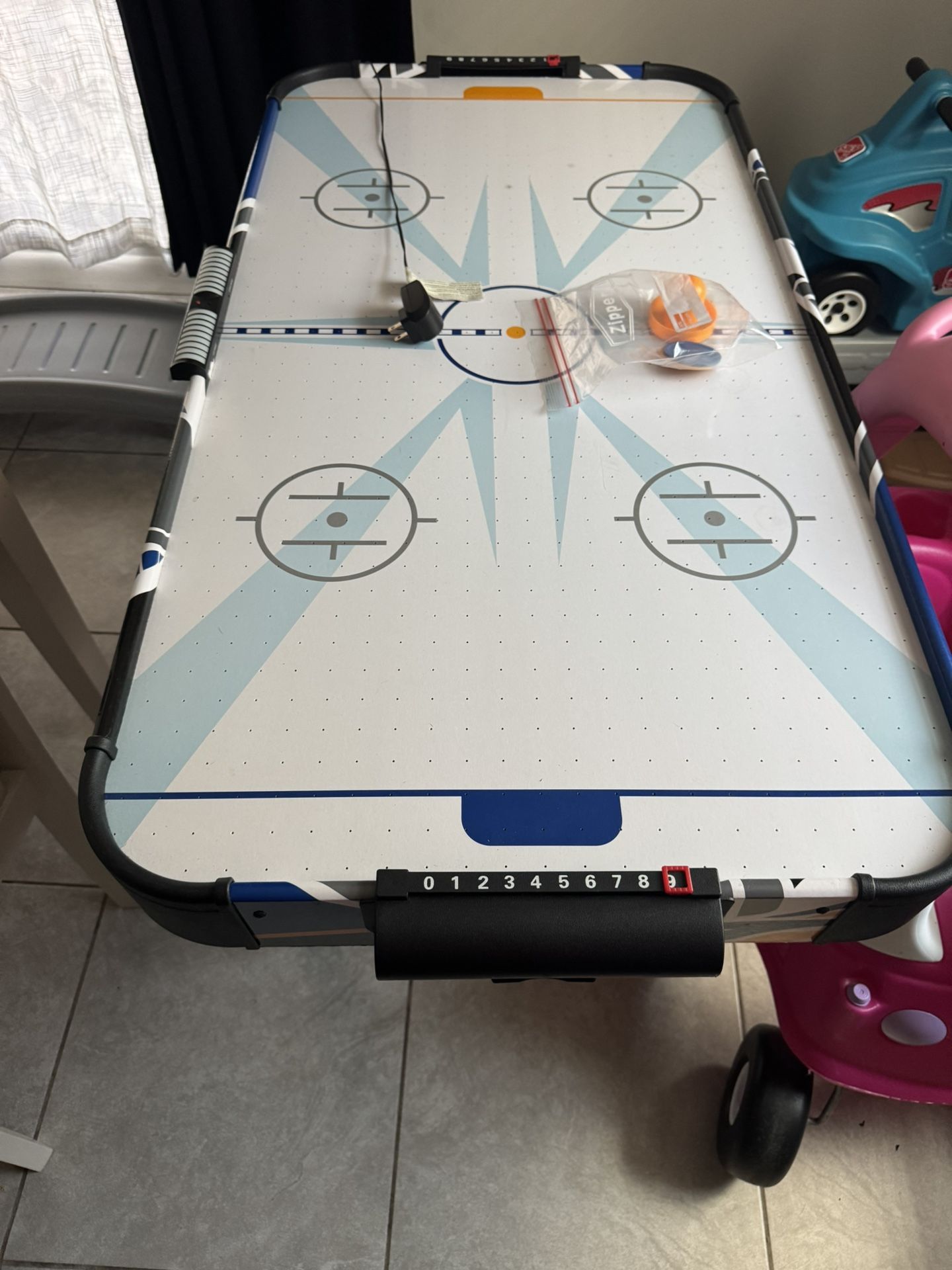 Air Hockey Table