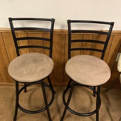 2 Kitchen Stools, Bar Stools 24” Seat, Seats Swivels, Metal Back, Circular Footrest - super comfy