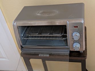 BLACK+DECKER Countertop Toaster Oven (Model TO1787SS)
