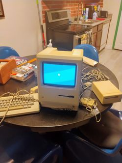 Rare Vintage 1984 Apple Macintosh 128K M0001 Working – All Original Accessories