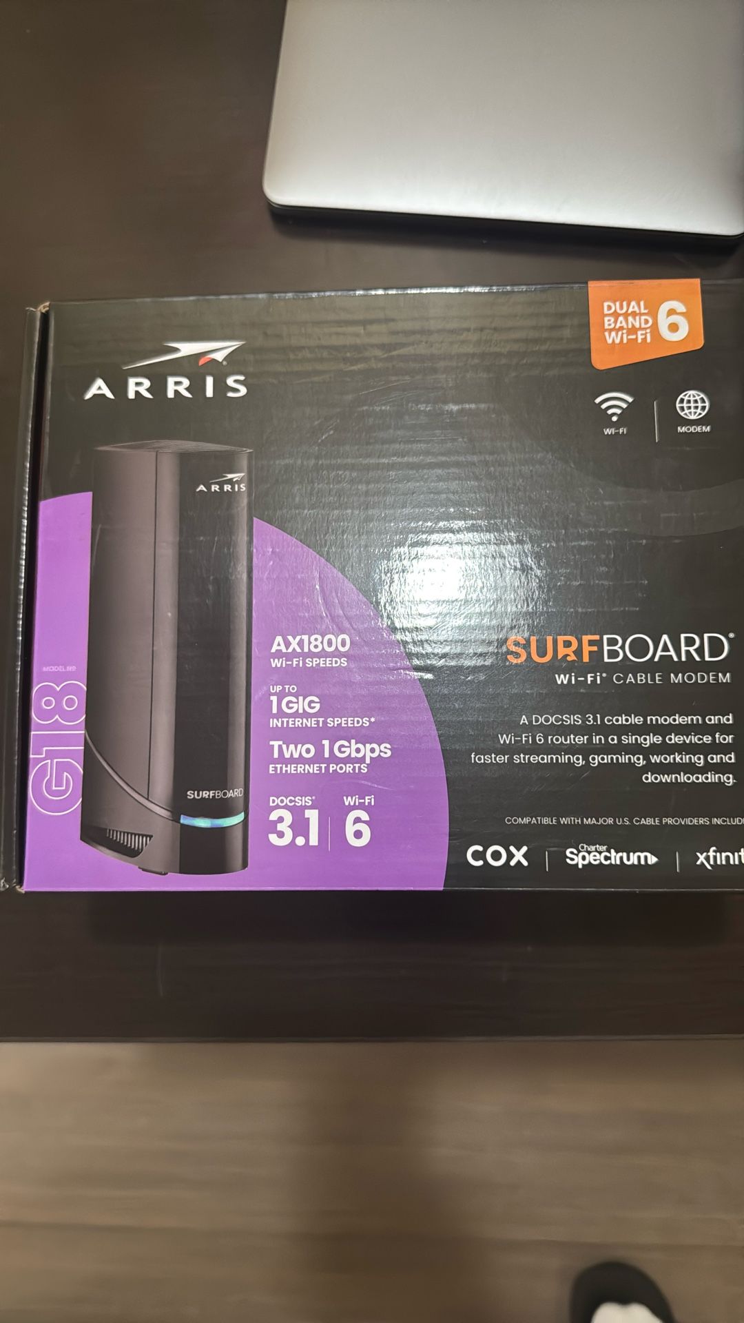 ARRIS - SURFboard DOCSIS 3.1 Cable Modem & Wi-Fi 6 Router Combo - Black