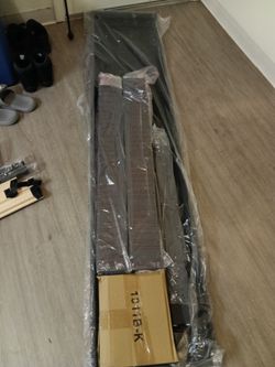 Garvee bedframe New