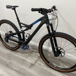 CARBON 2018 Specialized Camber Comp 29er MTB Size LARGE 