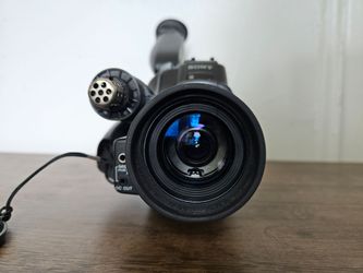 Sony Handycam Video8 Camcorder  For Parts / Repair