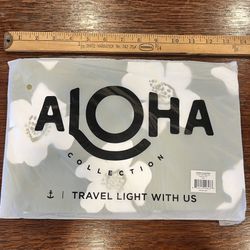 Large Aloha Hawaiian Design Pouch NWT