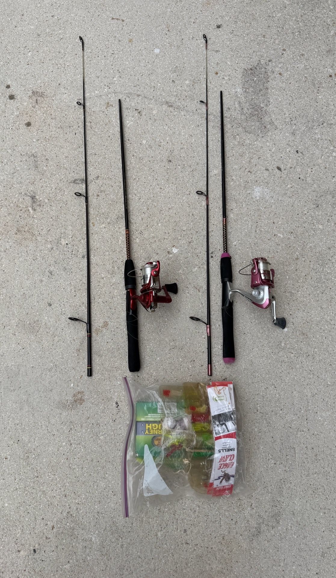 Fishing Rod Set – 2 Folding Rods with Reels + Tackle Bundle Two folding fishing rods, each 60 inches long, with reels included. Selling as-is. Also i