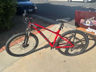 Trek Marlin 6 L