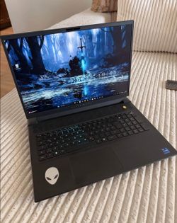 Alienware 18 RTX Gaming Laptop Intel Core i9