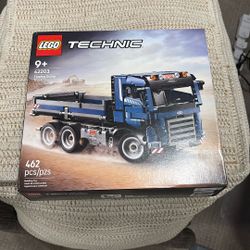 Lego Technic Tipping Dump Truck 42203, 462 Pieces