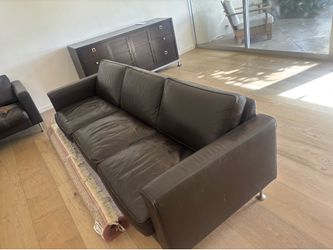 Knoll Brown Leather sofa