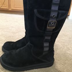 Ugg boots US size 6 fits up to shoe size 7 Black