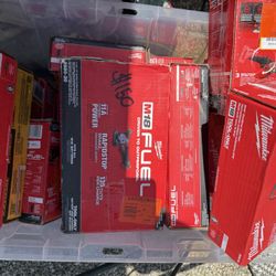 Milwaukee  Fuel Grinder 