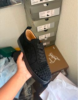 Christian Louboutin
Black Suede