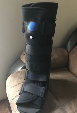 Bota ortopédica nueva con válvula de aire