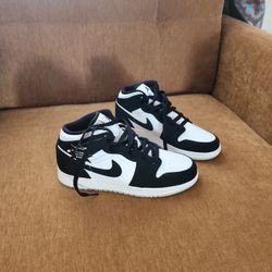 Nike 6.5 Y Boy