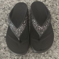 Women’s Croc Sandals Size 7