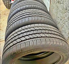 255/45/19 Continental  set de Tires con 89% de vida las 4