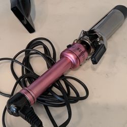 Women's Curling Iron