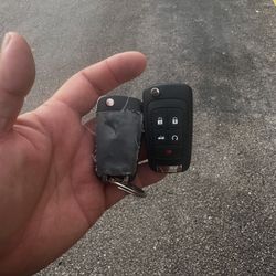 Chevrolet Remote Flip Key . No Broken Buttons!