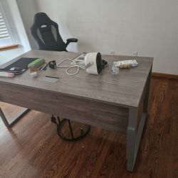 Like New Office Furniture 