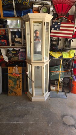 Qurieo cabinet