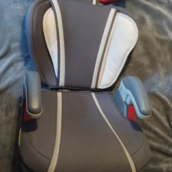 Graco Car Seat/Booster Seat, near mint condition. 