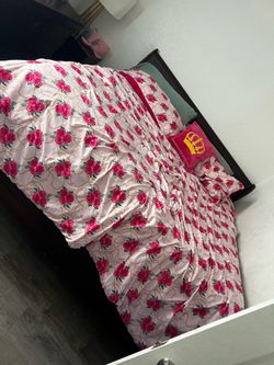 Used king size bedroom set for sale $400