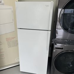 White Top Freezer Refrigerator Whirlpool