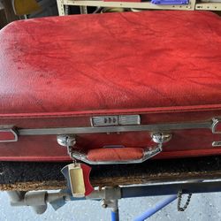 Vintage American Tourist Suitcase