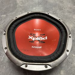 12 inches Sony Xplod car audio subwoofer XS-L121P5