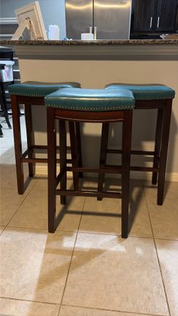 Set of 3 Bar Stools