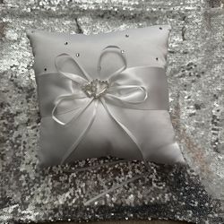 White Double Heart Crystal Wedding Ring Pillow