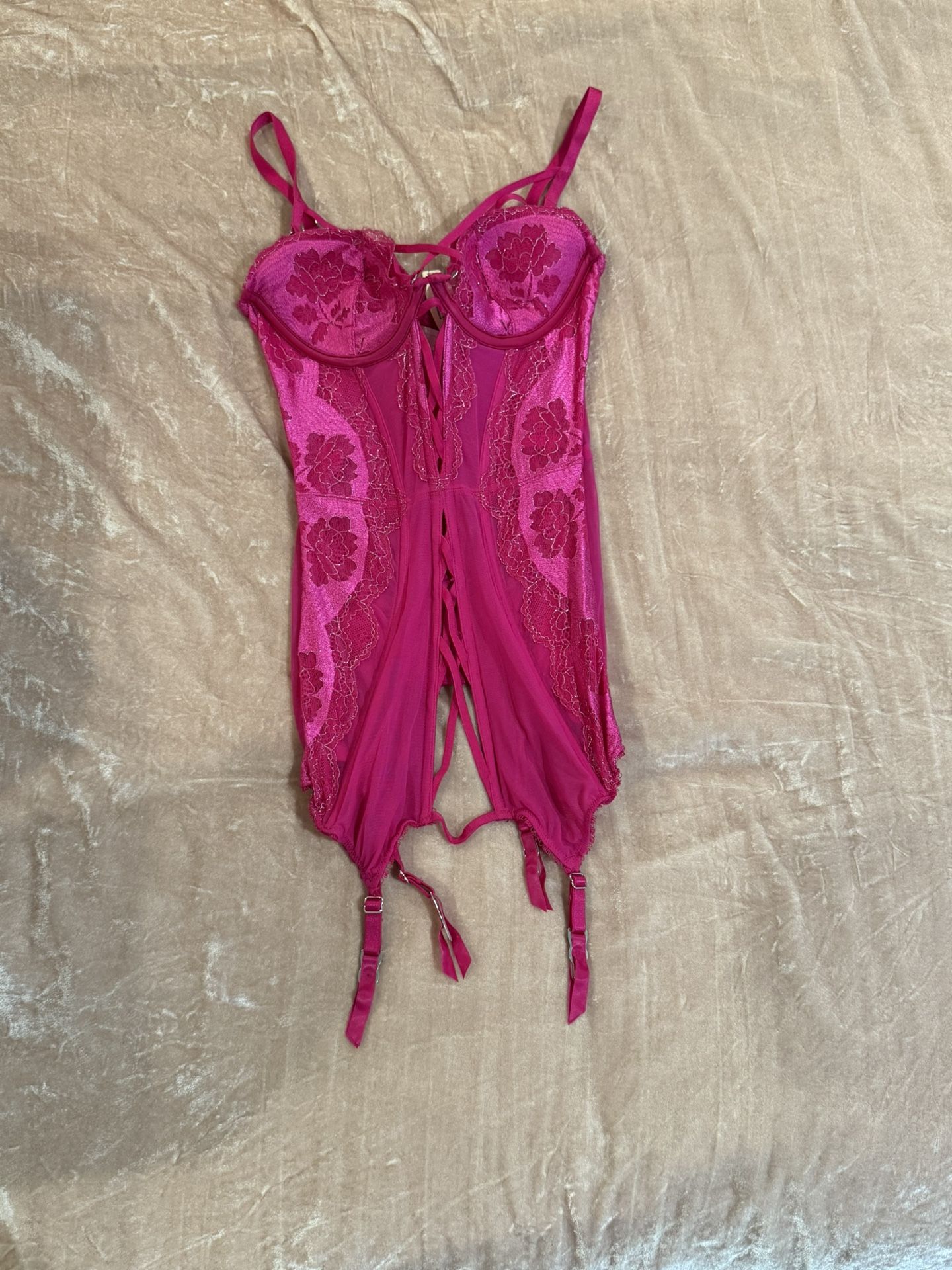 Victoria's Secret 34B Fuchsia Lace Chemise