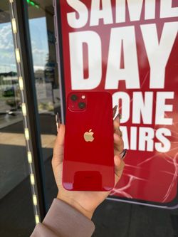 $85 to finance - Unlocked iPhone 13 (128GB)