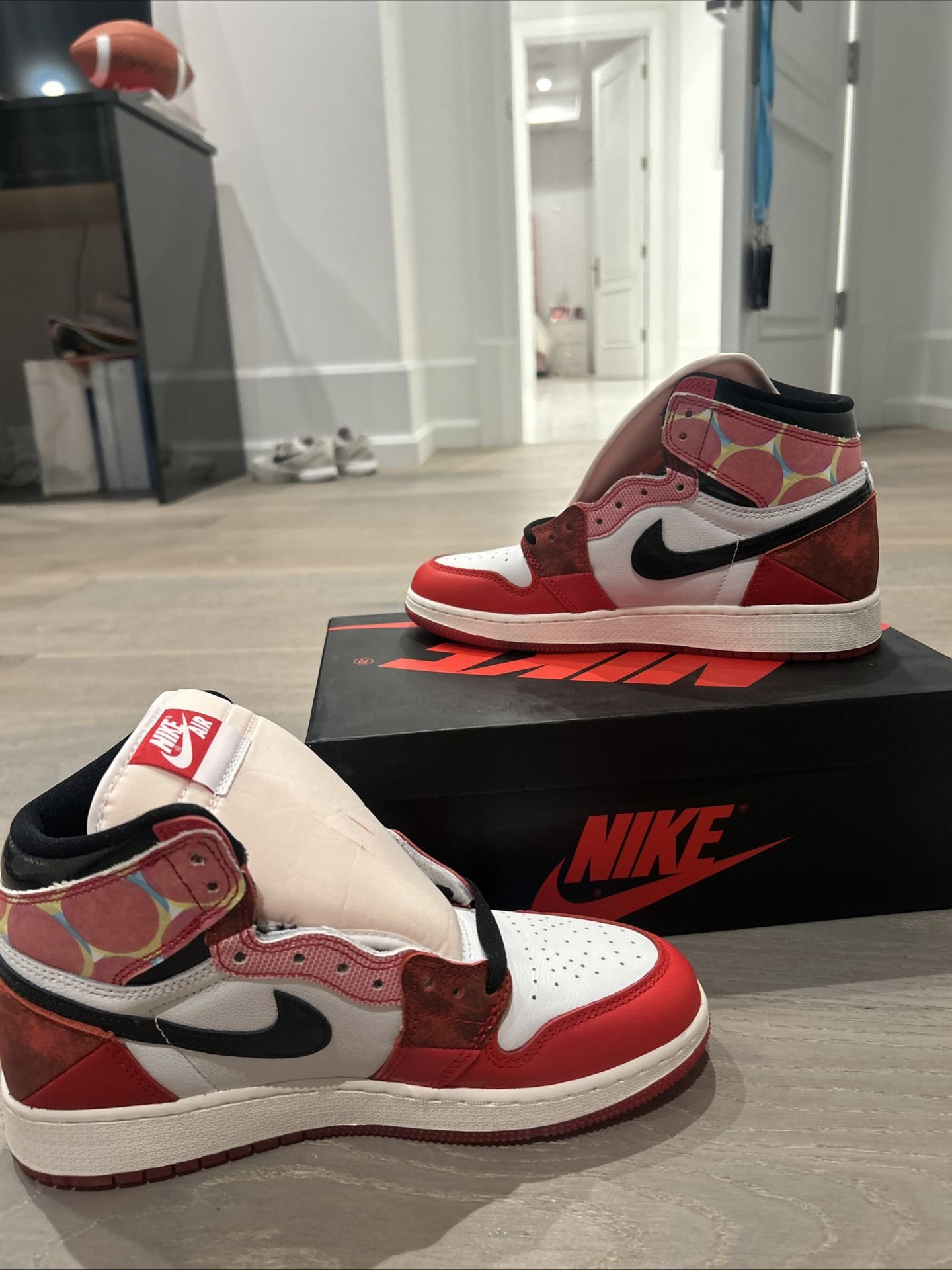 Jordan 1 Spider man Size 5.5Y