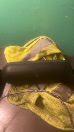 Beats pill very loud