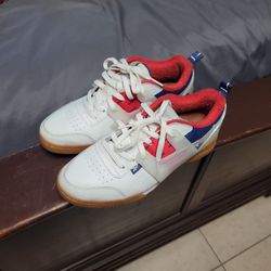 REEBOK SNEAKERS SIZE 7.5 MENS