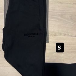 Black assential sweats size S