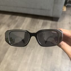 BRAND PRADA SYMBOLE SUNGLASSES (WITH BOX) 😎‼️‼️‼️‼️
