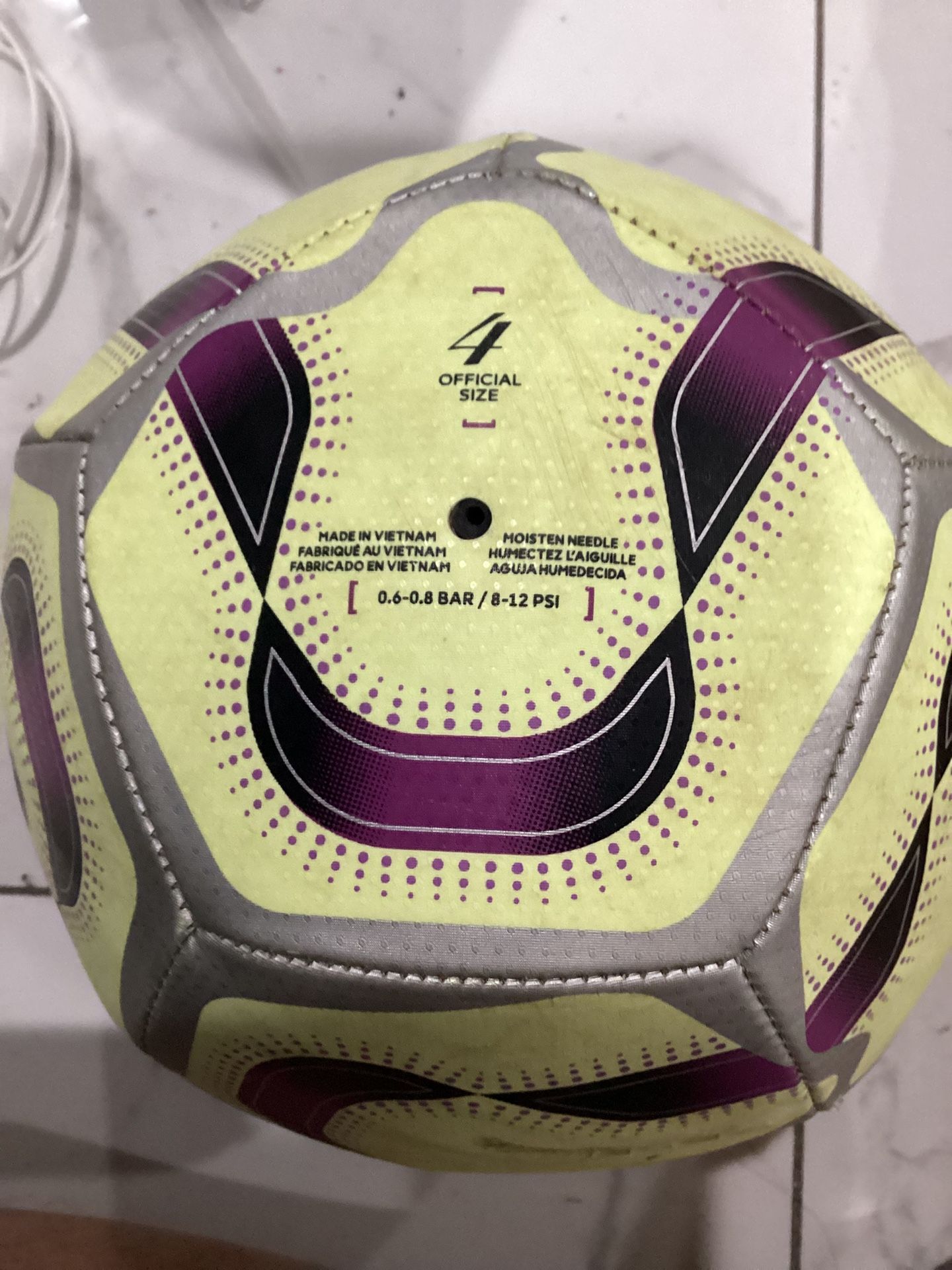Nike Pitch Training Soccer Ball 2024/2025 Size 4