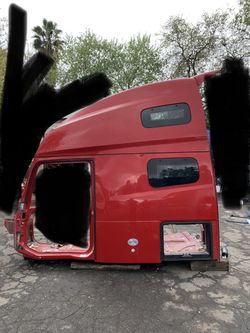 Volvo Vnl 760 Cab Side