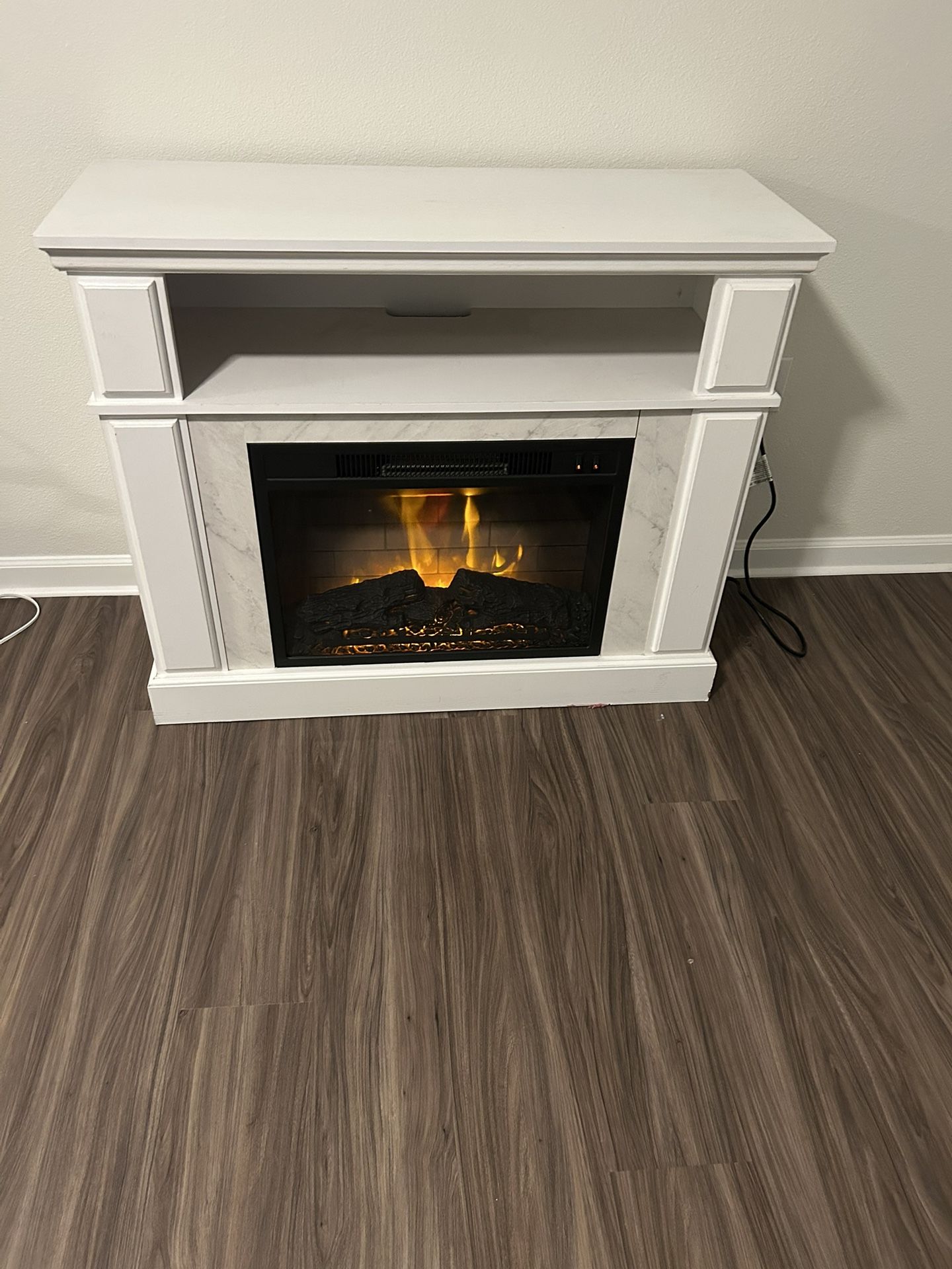 Sill and campfire for the house in perfect condition